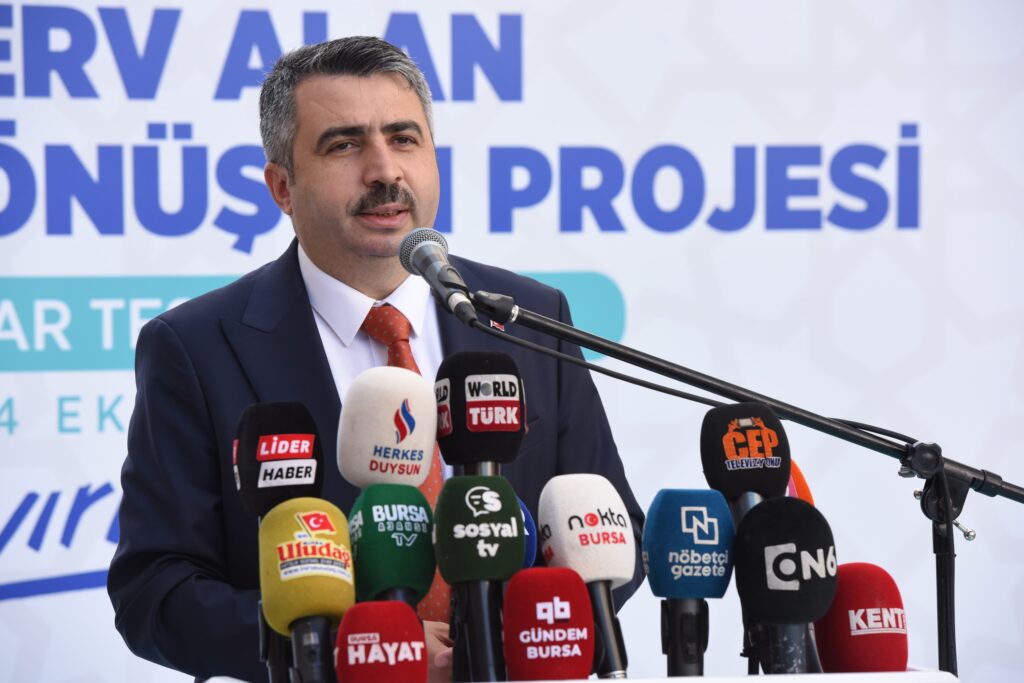 Çınarönü’nde anahtarlar teslim edildi