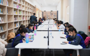 Hasan Ali Yücel Kütüphanesi minik öğrencileri ağırladı