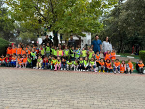 Küçük hayvanseverlerden can dostlarına ziyaret