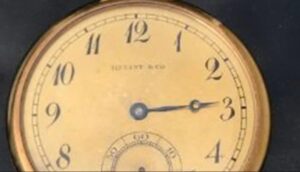 700’den fazla kişiyi ölümden döndürmüştü: Titanic kaptanının saati rekor fiyata satıldı