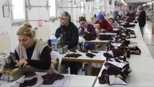 Asgari ücret 12 bin liraya düştü