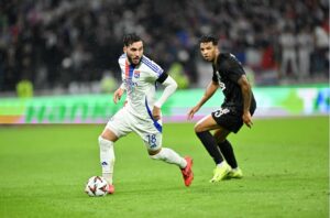 Beşiktaş ile anılıyordu, dünya devine gidiyor