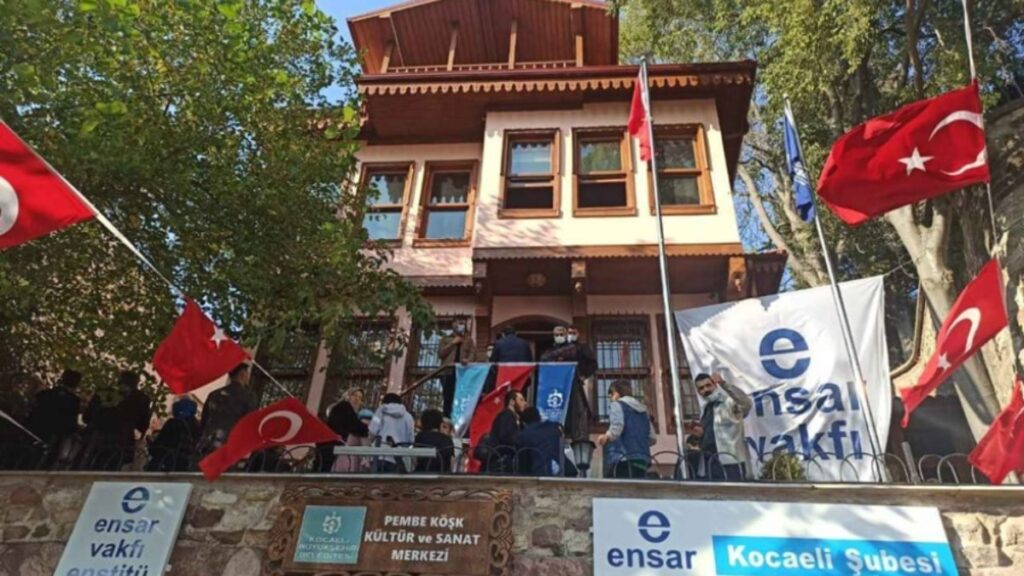 Böl-parçala-ikram et