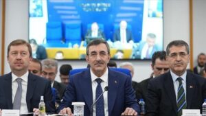 Cevdet Yılmaz’dan cari açık ve istihdam açıklaması