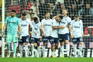 Fenerbahçe ışık hızında