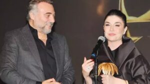 Gonca Vuslateri: Garsonken onlara hizmet ediyordum