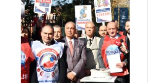 İşçi ve memur ‘sefalet pastası’ kesti