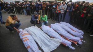 İsrail’in, Gazze saldırılarında can kaybı sayısı 43 bin 799’a yükseldi