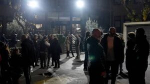 Kadıköy Belediyesi işçilerinin aldığı grev kararı bir dakika sürdü