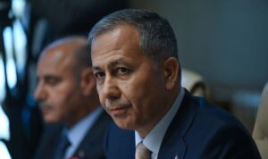 Kayyum protestolarında 235 kişi gözaltına alındı