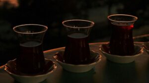 Keyifli sohbetin maliyeti arttı: Çay içmek de artık lüks oldu