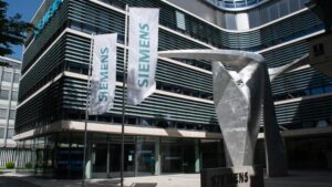 Rekor kâr açıklayan Siemens işçi çıkarmaya hazırlanıyor!