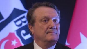 Son dakika! Beşiktaş Başkanı Hasan Arat istifa etti
