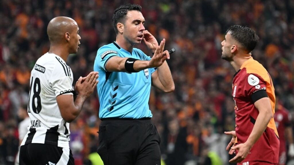 Sosyal medya yıkıldı! Arda Kardeşlerin hakemliği bitti mi?