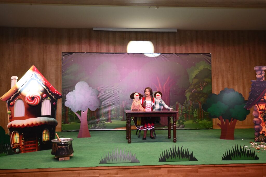 Hansel ile Gretel yeni adresinde çocuklarla buluşuyor