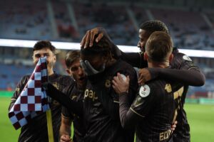 Trabzonspor, Adana Demirspor’a patladı! Cham farkı