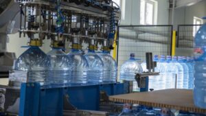 Vatandaşı önce aç bıraktılar şimdi de susuz