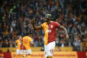 Victor Osimhen’de tehlike çanları!