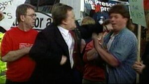 Yumrukların, yumurtaların havada uçtuğu o anlar artık birer anı…