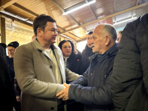 Başkan Aydın Alaaddin ve Yahşibey mahallelerini ziyaret etti