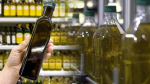 Böylesi hiç görülmedi: Aynı ilçedeki 11 firmanın zeytinyağları sahte çıktı