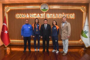 Osmangazili sporcular Bursa’ya Türkiye rekoru birincilik ve Avrupa derecesiyle döndü