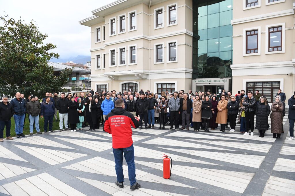 Osmangazi’de başarılı deprem ve yangın tatbikatı