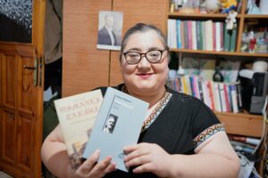 Kendisini hayata bağlayan kitaplarını Bursa Osmangazi Belediyesi’ne bağışladı