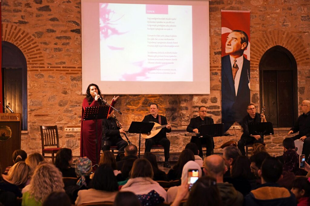 Yazdığı en özel şiirlerini Bursa Osmangazi’de okudu