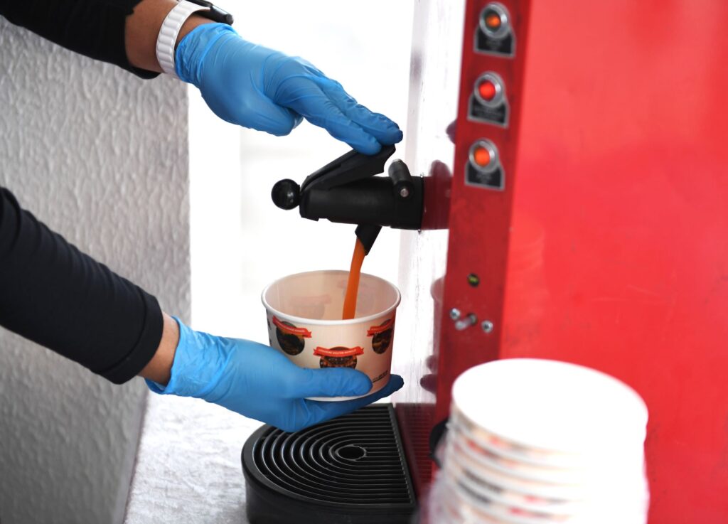 Osmangazi Belediyesi’nden ders çalışan öğrencilere ücretsiz çorba ikramı 