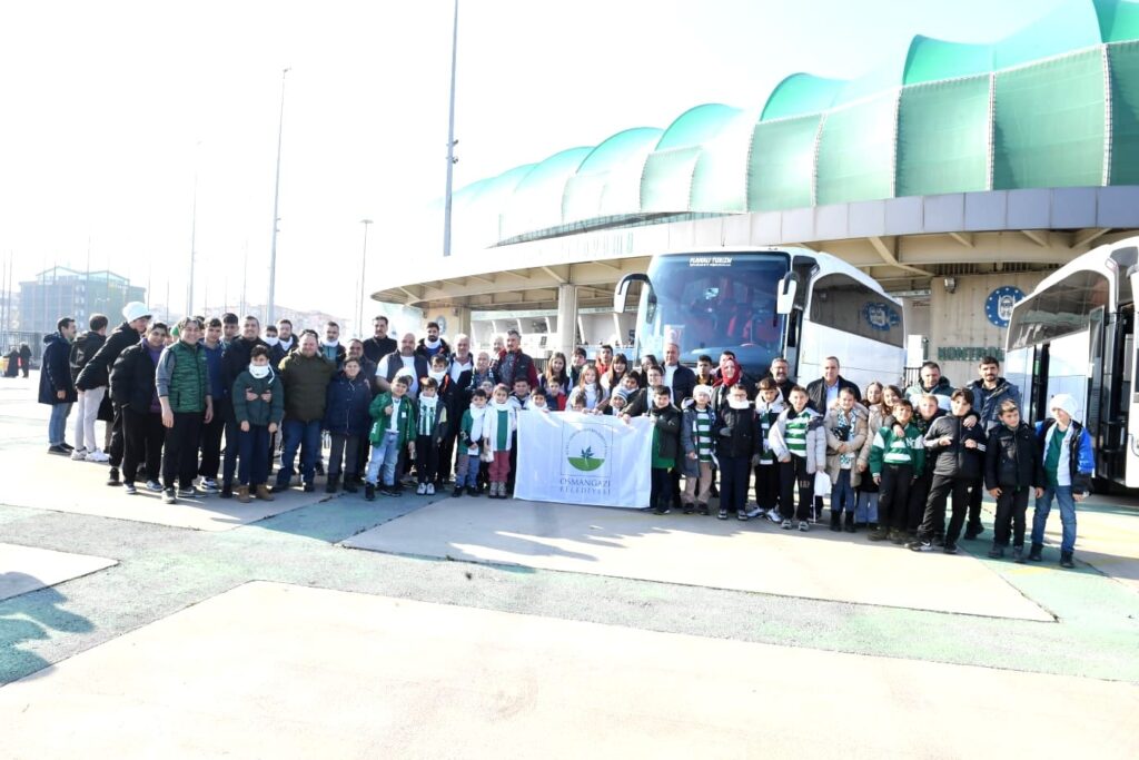Başkan Aydın Osmangazili çocuklara Bursaspor sevgisi aşılıyor