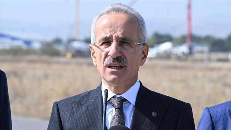 Bakan Uraloğlu duyurdu! Esenboğa Havalimanı’nın kapasitesi 30 milyon yolcuya çıkartılacak