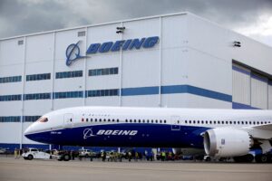 Boeing yüzlerce çalışanını işten çıkaracak