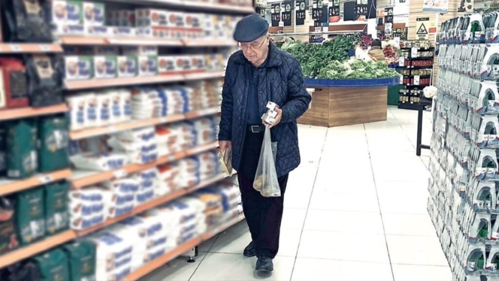 EMEKLIlerın HAYATI ındırım  kovalamakla GECIYOR