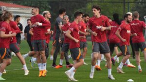 Galatasaray’dan kiralık gitmişti; hocasının bırakmaya niyeti yok