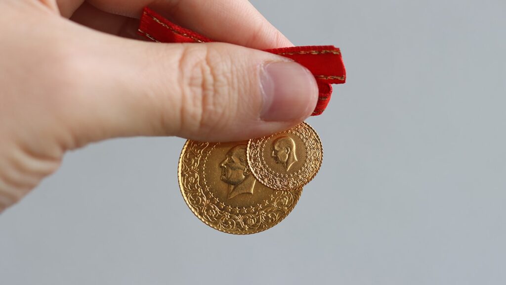 Gram altın mı çeyrek altın mı daha karlı?