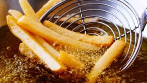 Kızartma olarak kullanmamanız gereken yağ: Zehirliyor!