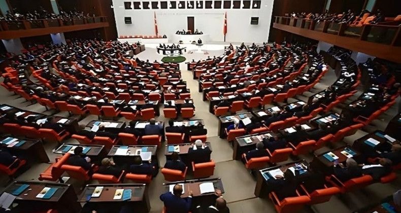 Meclis 12 Gün Aralıksız Çalışacak!