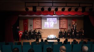 Nutuk, Osmangazi’de teatral gösteriyle anlatıldı