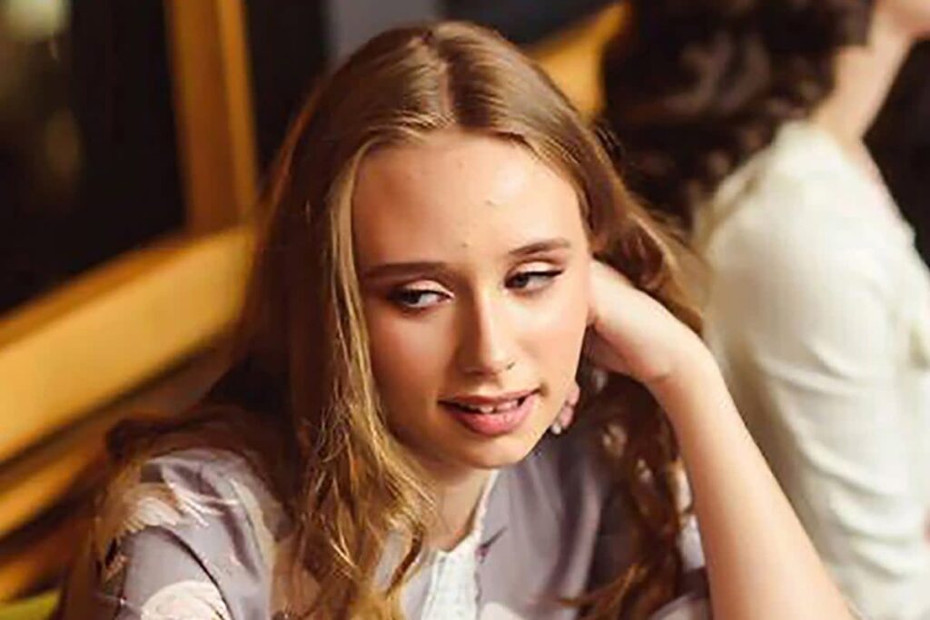 Putin’in ‘herkesten sakladığı kızı’, Paris’te DJ’lik yapıyor