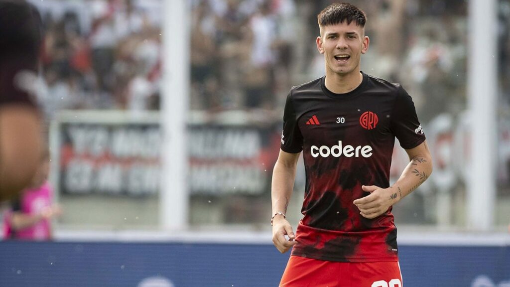 Real Madrid, Barcelona ve Liverpool 17 yaşındaki genç Arjantinli için sıraya girdi!