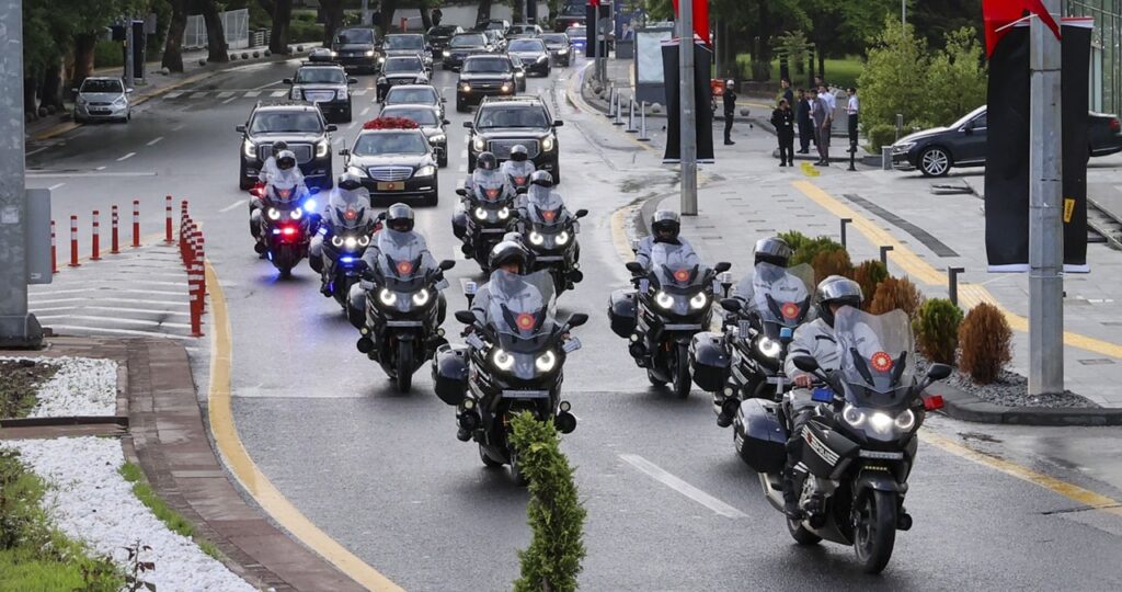 Sarayın yeni otomobil masrafı 262 milyon lira