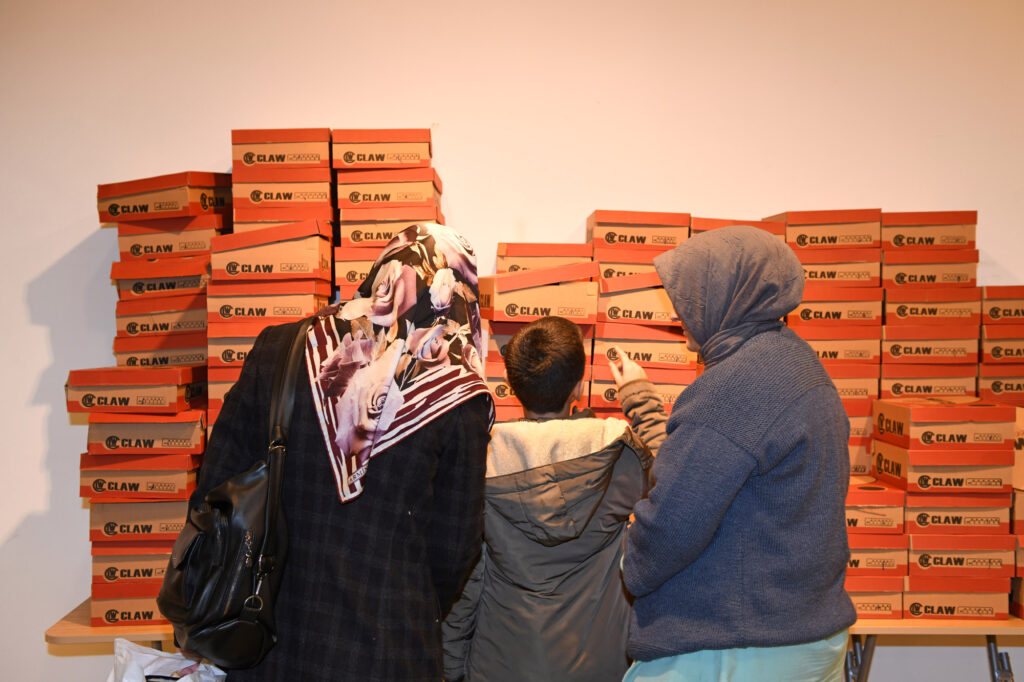 Osmangazi’de Sevgi Mağazası yürekleri ısıtıyor