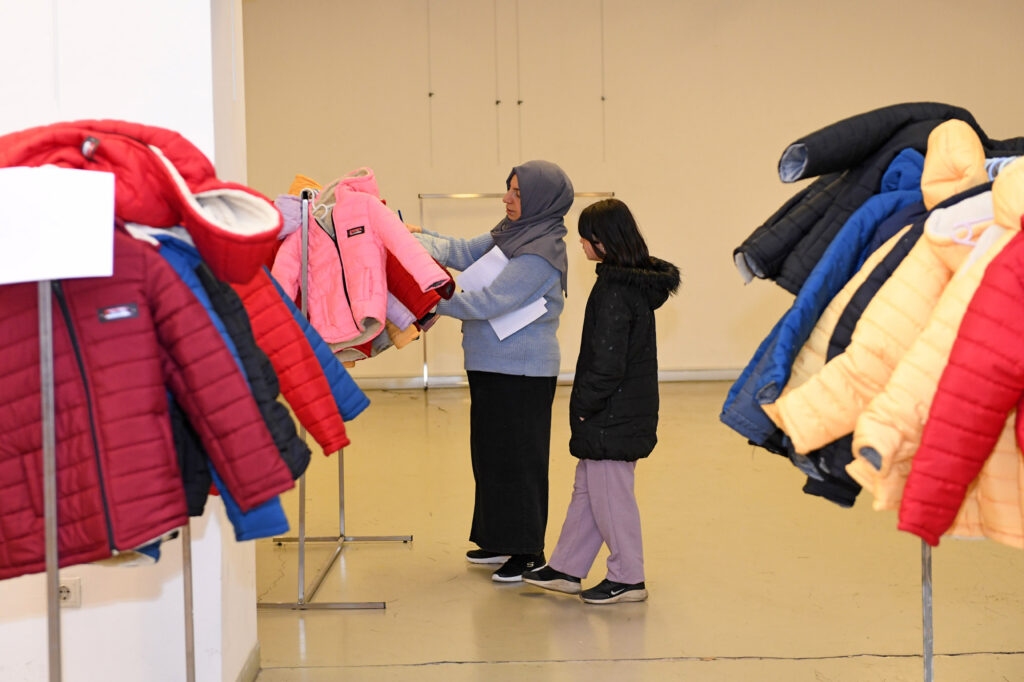 Osmangazi'de Sevgi Mağazası yürekleri ısıtıyor