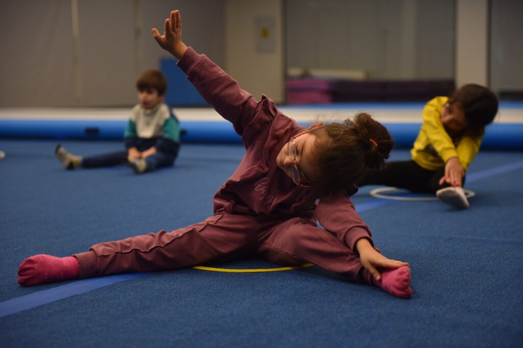 Yıldırımlı miniklere cimnastik eğitimi