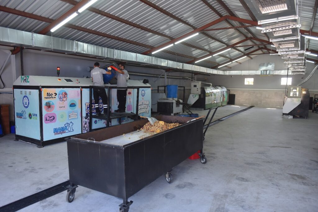 Yıldırım’da atık gıdalar mamaya dönüşüyor