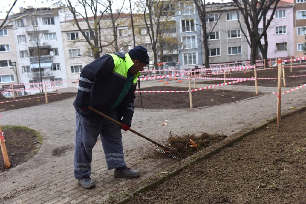 Bursa Yıldırım’da parklar yenileniyor