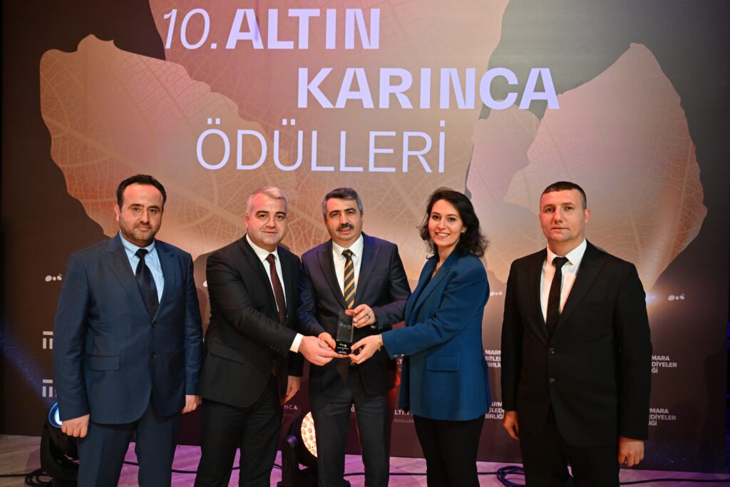Bursa Yıldırım Belediyesi’nin 2 projesine altın karınca ödülü 
