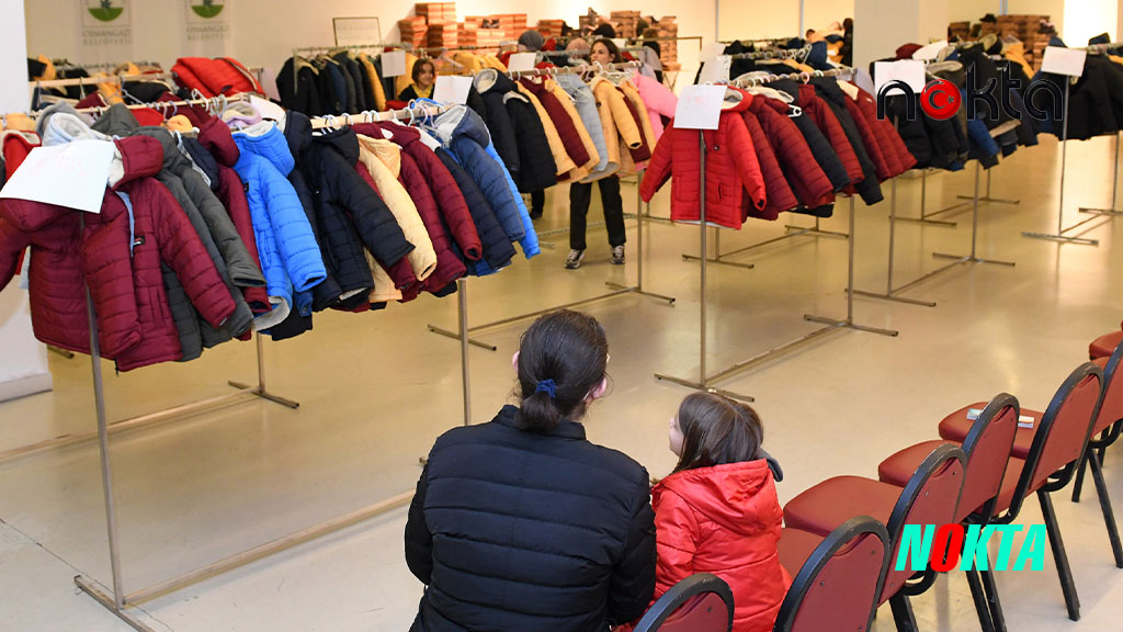Bursa Osmangazi’de 1745 kişi Sevgi Mağazası’ndan giyindi