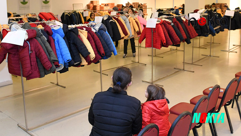 Bursa Osmangazi’de Sevgi Mağazası hem bedenleri hem yürekleri ısıtıyor